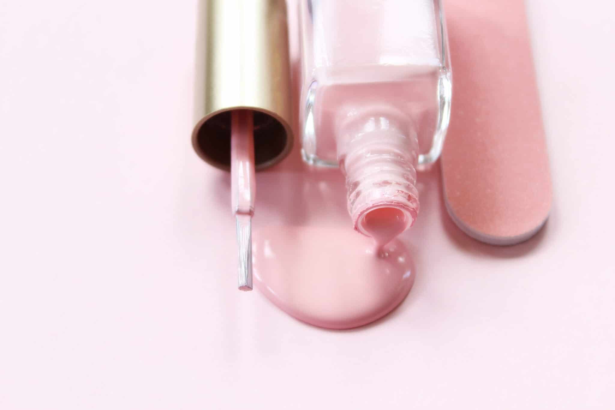 How To Thin Nail Polish feature