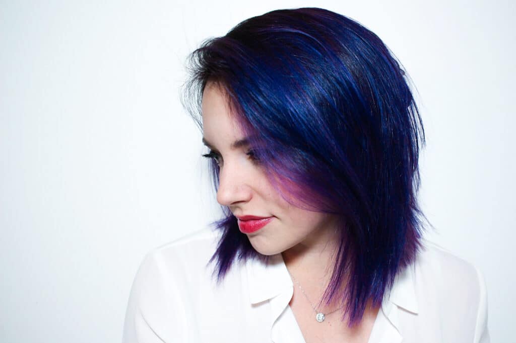 how to dye dark hair blue without bleaching